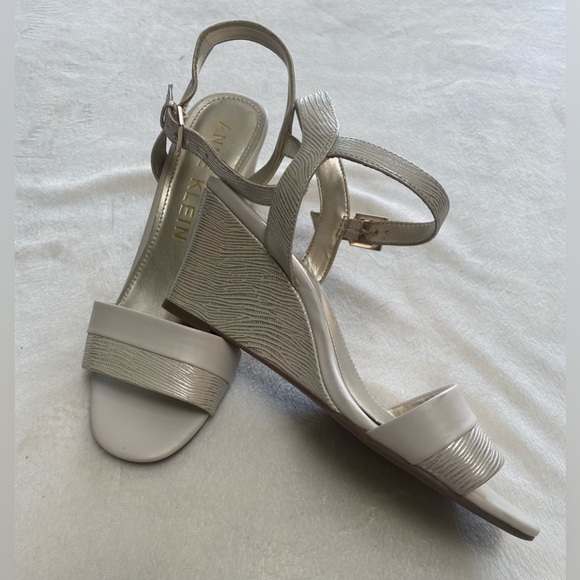 Anne Klein Metallic Ankle Strap Glitter Wedge Sandals Champagne / Gold Leather - Picture 7 of 8